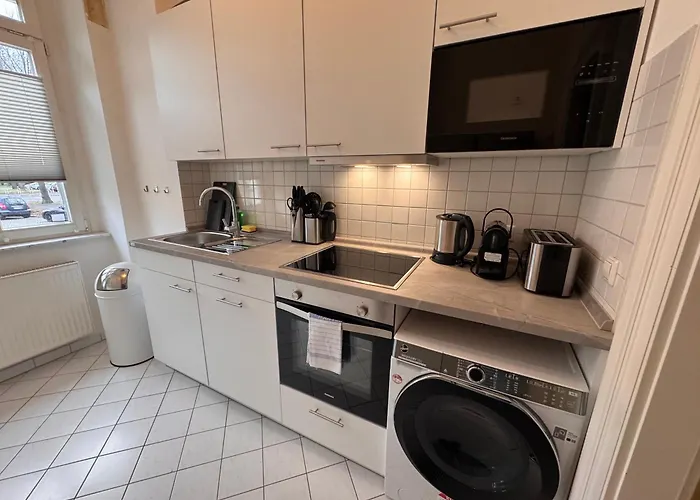 Modernes Hochparterre Im Waldstrassenviertel