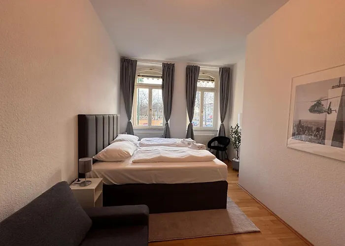 Apartment Modernes Hochparterre Im Waldstrassenviertel