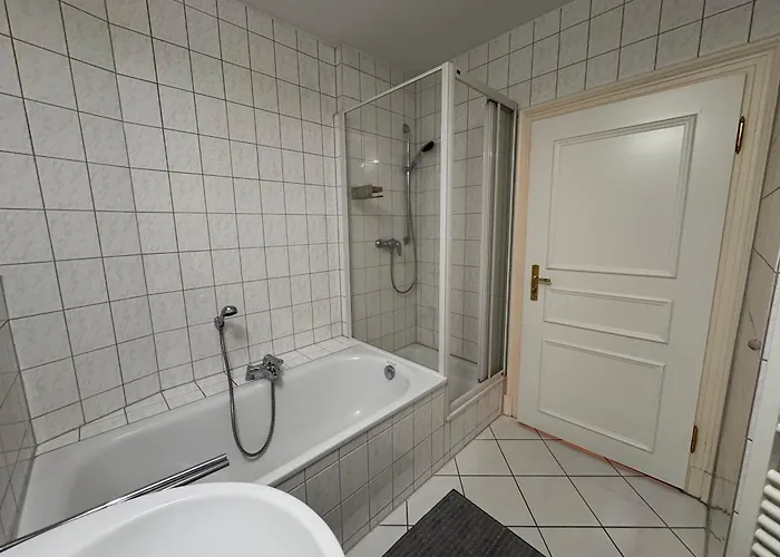 Modernes Hochparterre Im Waldstraßenviertel Apartment *